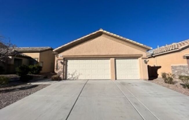 3 Bedroom located in Rhodes Ranch!!