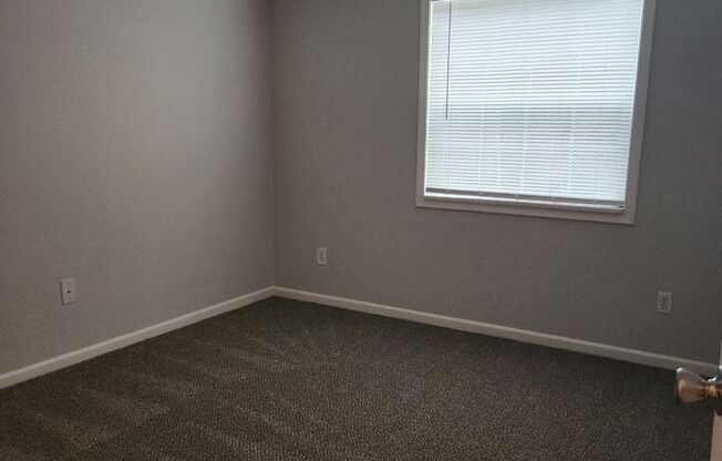 2 beds, 1 bath, 775 sqft, $885, Unit 364C
