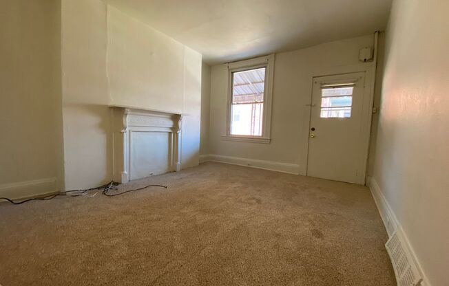 Spacious 2BR Oakland Duplex! Call Today to Schedule an Appointment!