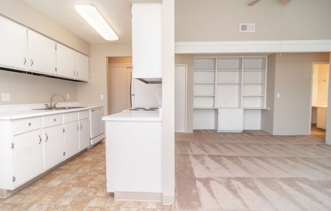 2 beds, 1 bath, 888 sqft, $1,030, Unit 47S-2B