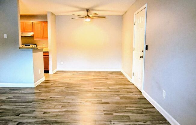 2 beds, 1.5 baths, 940 sqft, $1,385, Unit 9320-01