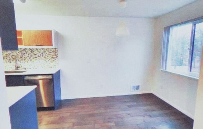 1 bed, 1 bath, 750 sqft, $1,695, Unit 219-03