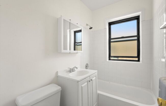 1 bed, 1 bath, 670 sqft, $1,795, Unit 2332.53B
