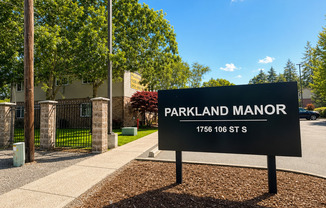 Parkland Manor