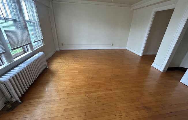 1 bed, 1 bath, $1,195, Unit 60