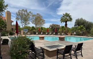 Tatum and Shea - Fully Remodeled Gated Condo that overlooks pool!