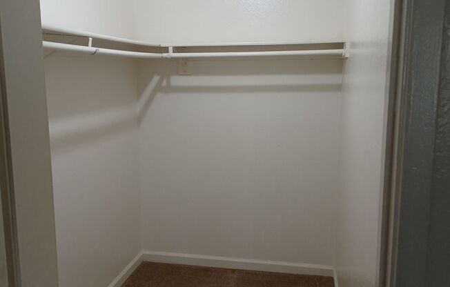 1 bed, 1 bath, 680 sqft, $1,045, Unit 204-106