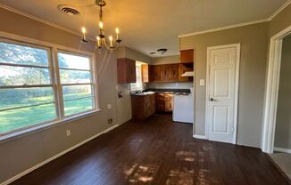 3 beds, 1 bath, $1,249