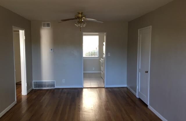 ENGLISH VILLAGE FLATS