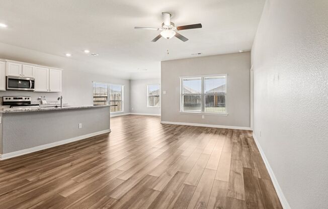 4 beds, 2 baths, 1,924 sqft, $2,245, Unit 3900 Calvary Ct