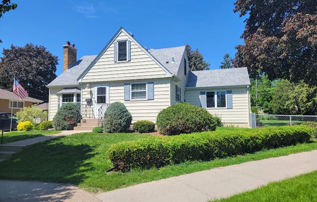 Charming Saint Paul Home in Highland Park!