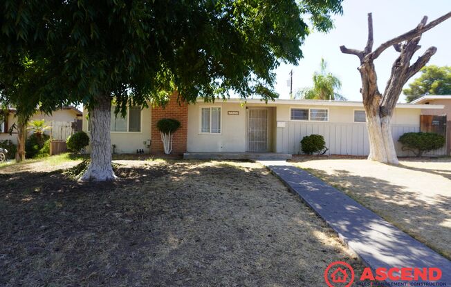Spacious home located In Northeast Bakersfield!