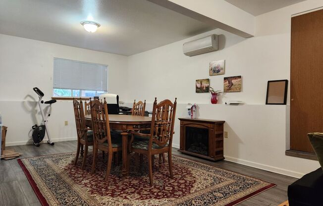 3 beds, 2 baths, $2,600