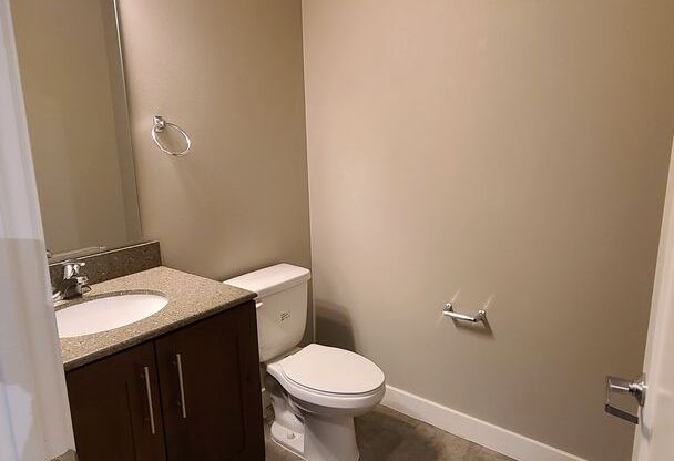 1 bed, 1.5 baths, $1,325, Unit 322