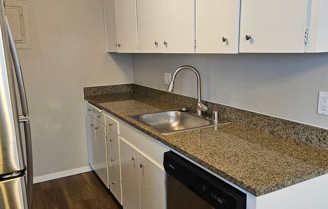 North End Tacoma 2b/1.5ba unit (#7)