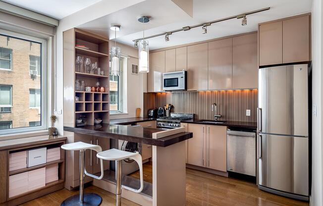 116 CENTRAL PARK S