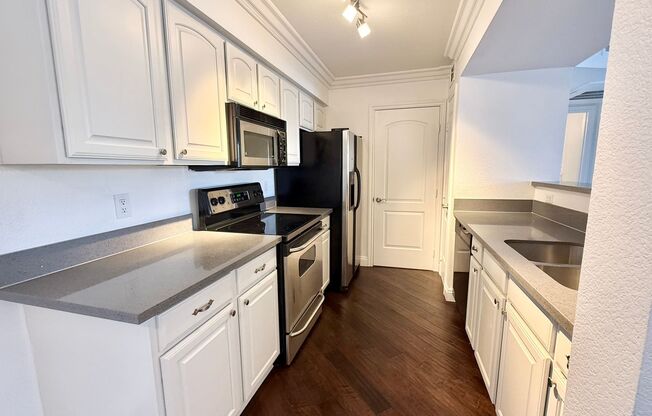 1 bed, 1 bath, $1,250, Unit # 2011