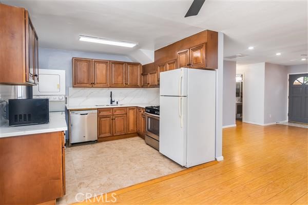 2 beds, 1.8 baths, 1,074 sqft, $2,700, Unit 3