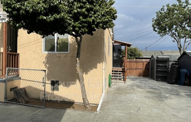 5335 BANCROFT AVE