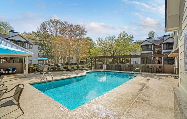 Swimming pool and sundeck at Westbury Mews Apartments in Summerville SC 29485