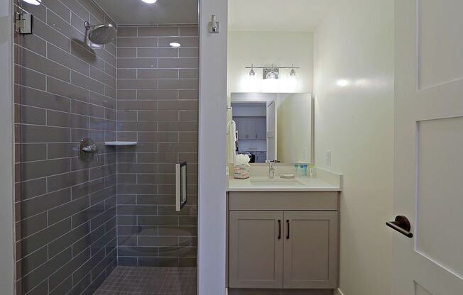 Charming Furnished One Bedroom in Downtown Phoenix