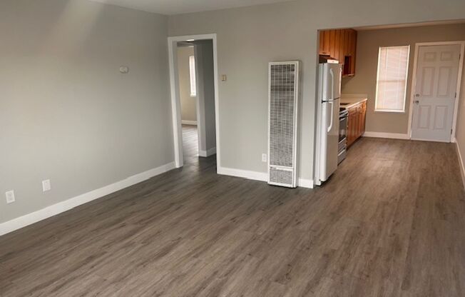 Newly updated 3 Bedroom, 2 Bath Unit