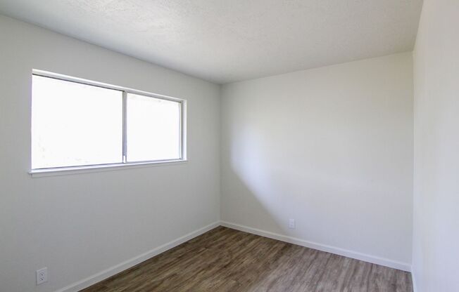 2759/2763 Hawn Ave (Printopya) - RM