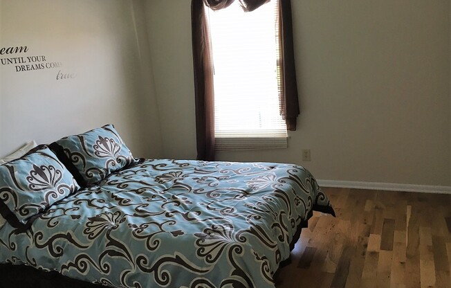 2 beds, 1 bath, 850 sqft, $950, Unit 4080-A1