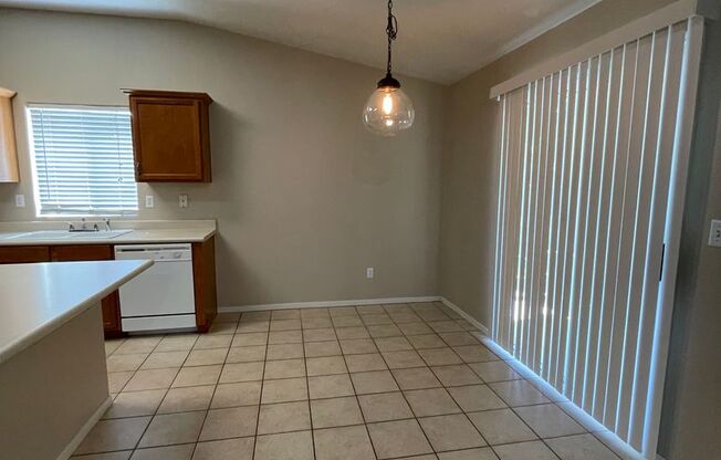 3 beds, 2 baths, $2,000