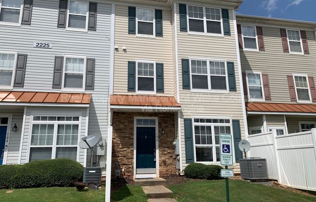 2225 Raven Road #106