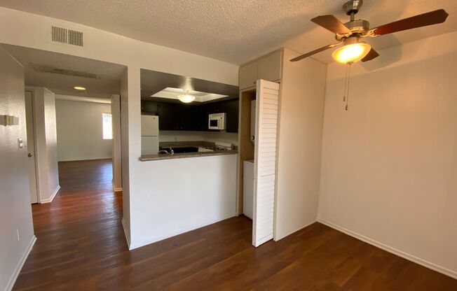 2 beds, 2 baths, 900 sqft, $2,950, Unit 11