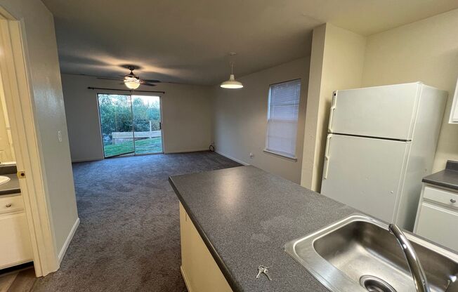 2 beds, 1.5 baths, $1,495