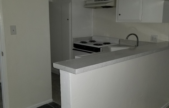 Studio, 1 bath, 450 sqft, $1,450, Unit 218