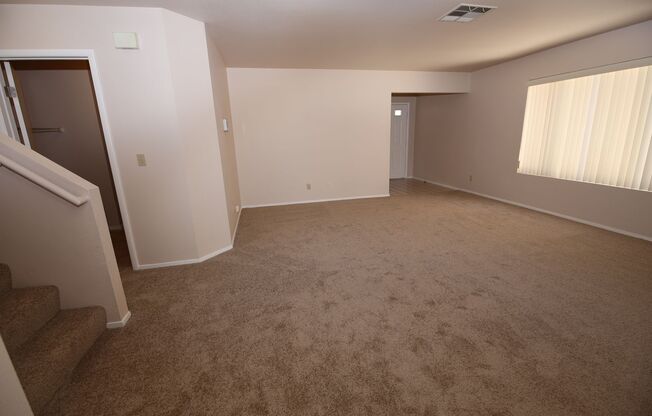 NORTHWEST - 2 STORY HOME - 4 BEDROOMS