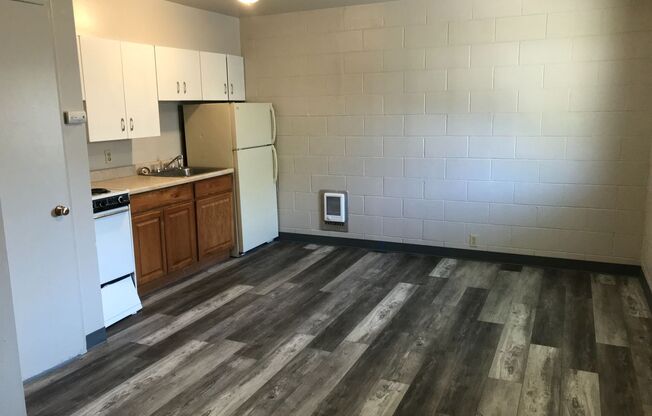 42 G St SW