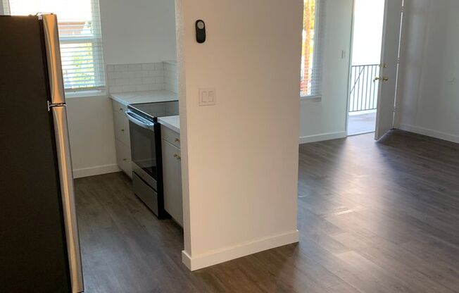 1 bed, 1 bath, 650 sqft, $2,150, Unit 10