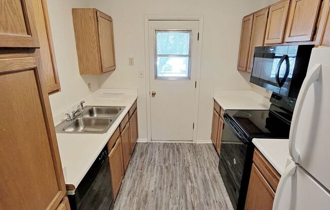 3 Bedroom 2 Bath Condo Available Now!