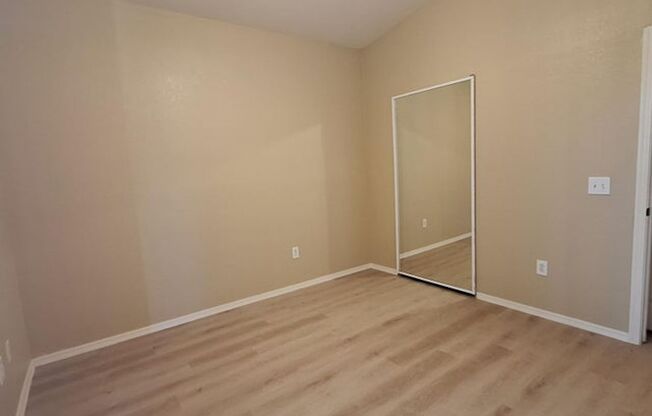 1 bed, 1 bath, $1,200