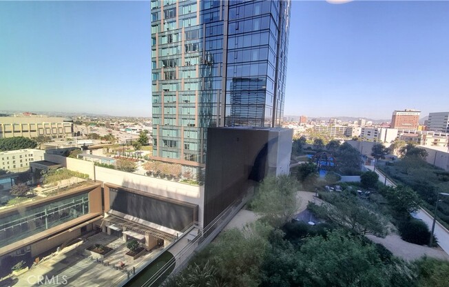 1 bed, 1 bath, 714 sqft, $2,400, Unit 1122