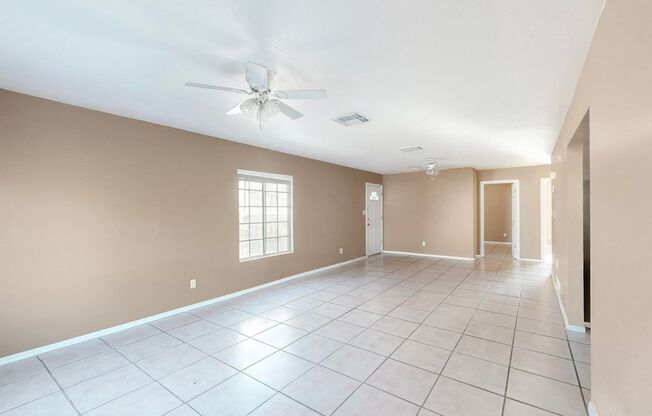 204 POLO INN RD