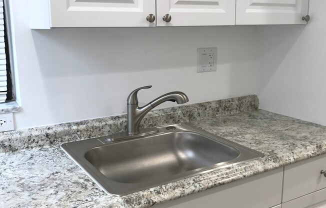 Pretty, remodeled first floor Coral Springs apartment