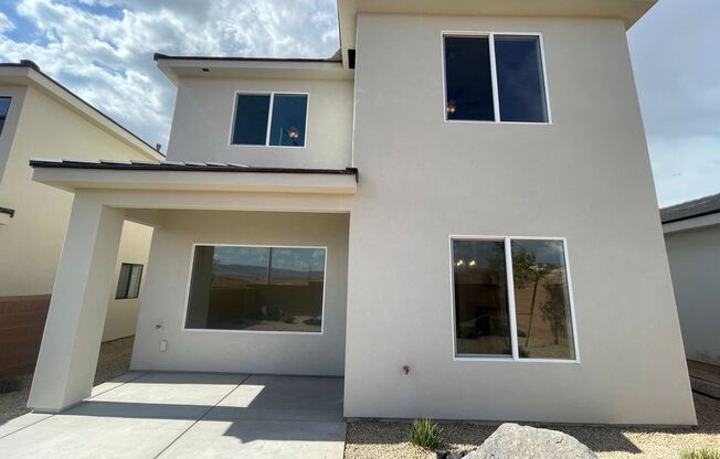 FOUR BEDROOM!!! White Trails Home!!!