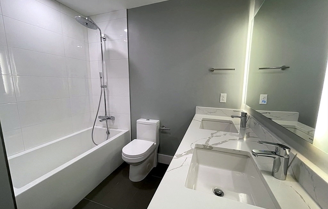 1 bed, 1 bath, 779 sqft, $3,200, Unit 203