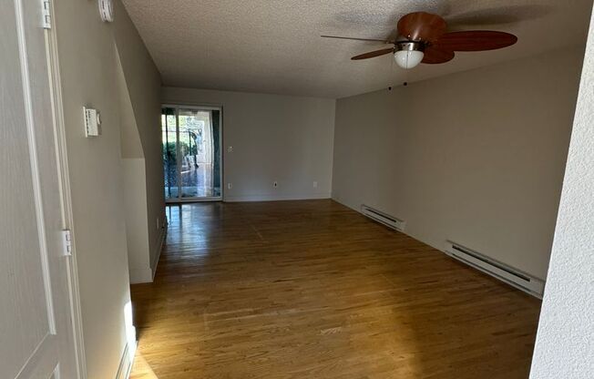 3305 W. Vittoria Way# 27 Newberg - Move-in Special!!