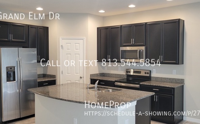 7025 GRAND ELM DR