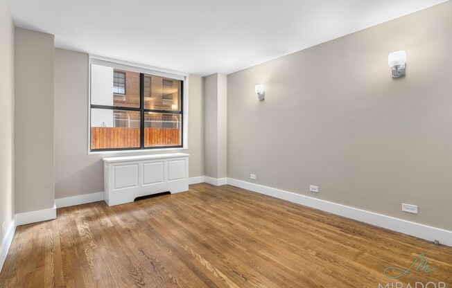 1 bed, 1 bath, $3,950, Unit 3R