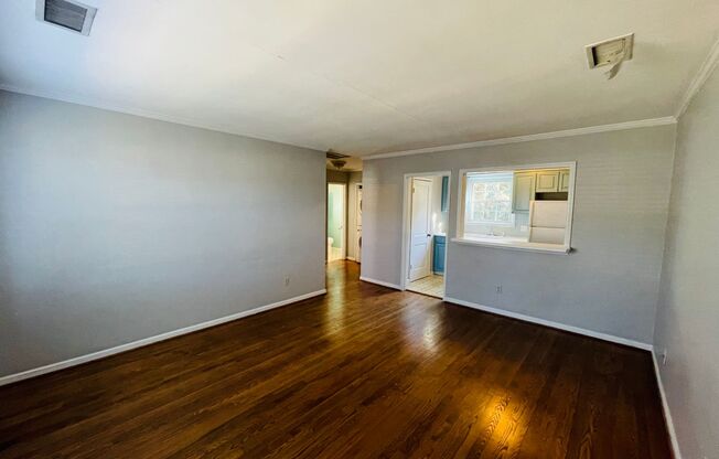 Check out this CHARMING 1BR/1BA Now Available in SouthPark Area!