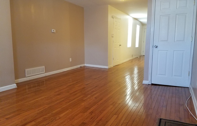Lovely 3 Bedroom Townhome  in East Baltimore, MD!