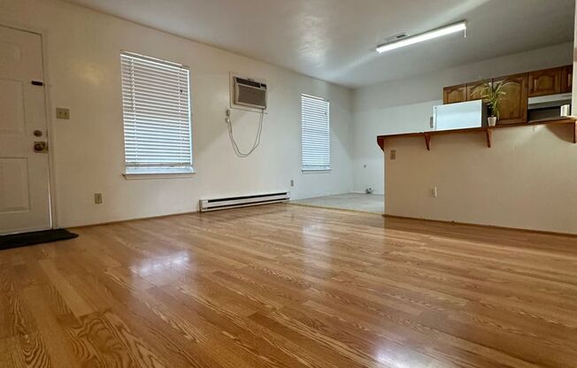 Norfolk-E Little Creek Rd 2 BR/ 1 Bath apartment