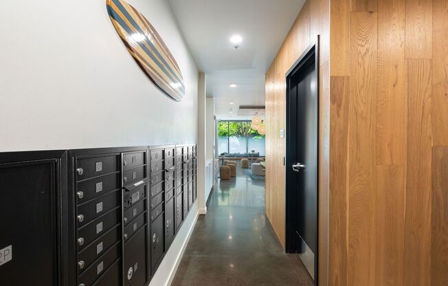 1 bed, 1 bath, 421 sqft, $1,595, Unit 605